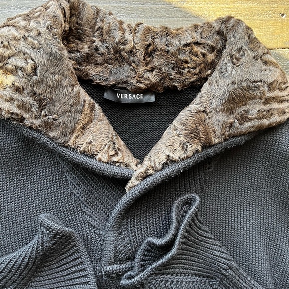 Versace - Picture 9 of 9